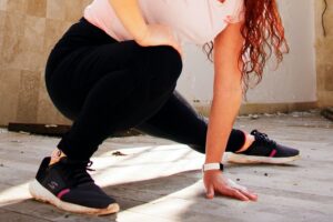 woman doing the summer shred challenge