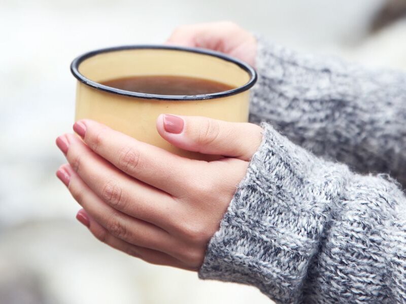 How To Create A Cozy Winter Morning Routine – 9 Enchanting Tips