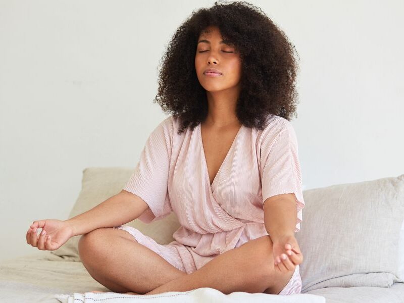 12 Mindful Ways To Declutter Your Mind And Feel Lighter