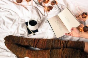19 Cozy Ways To Romanticize Your Life In Fall Ways to romanticize your life in fall