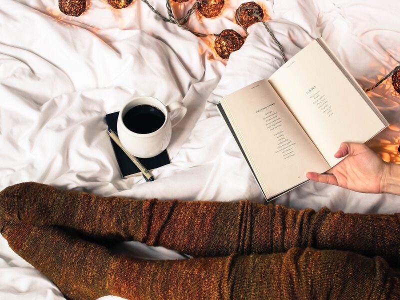 19 Cozy Ways To Romanticize Your Life In Fall