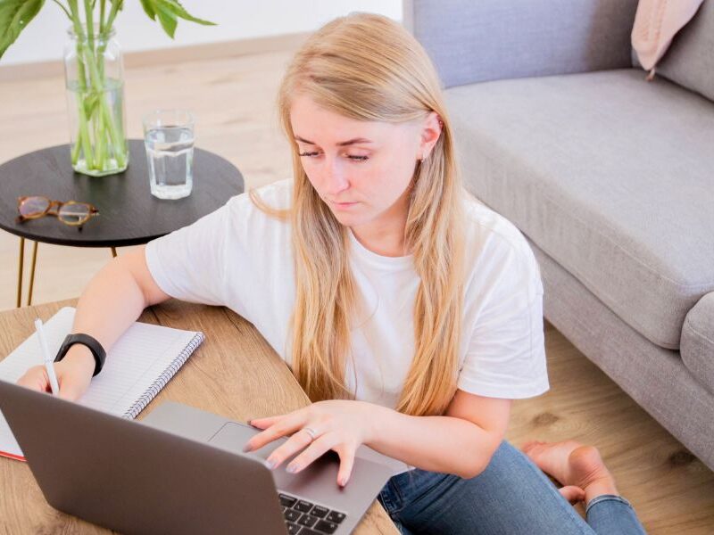 How To Prioritize Tasks Efficiently – 6 Rules To Keep In Mind